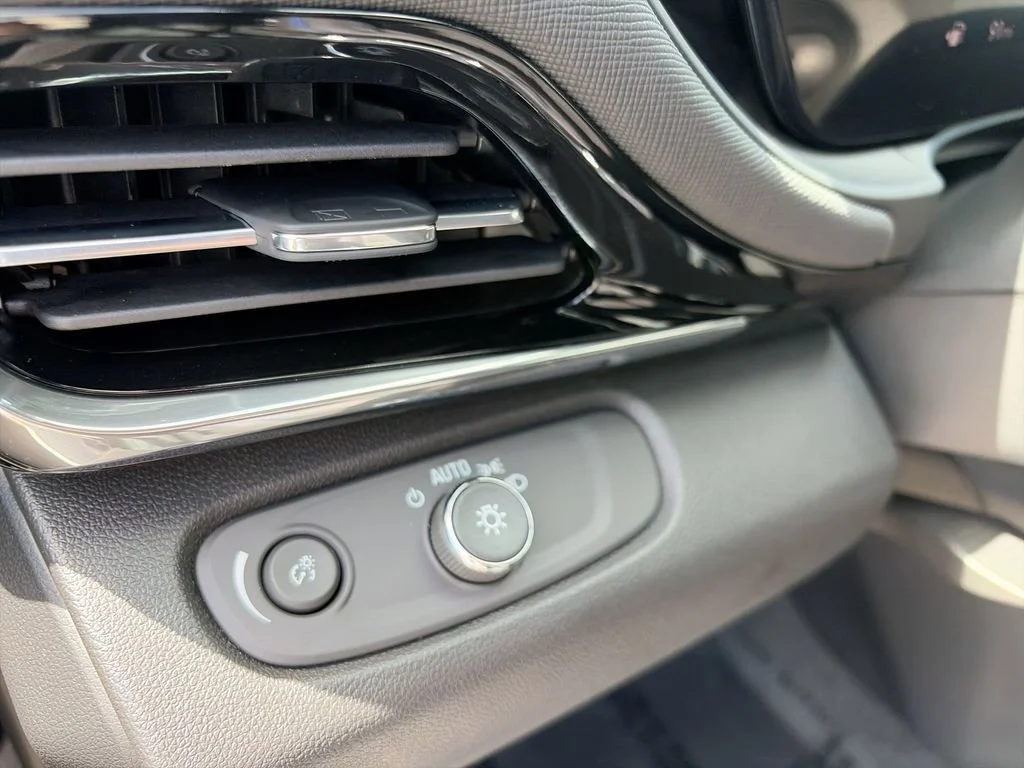 2026 Buick Envista Sport Touring - Photo 23