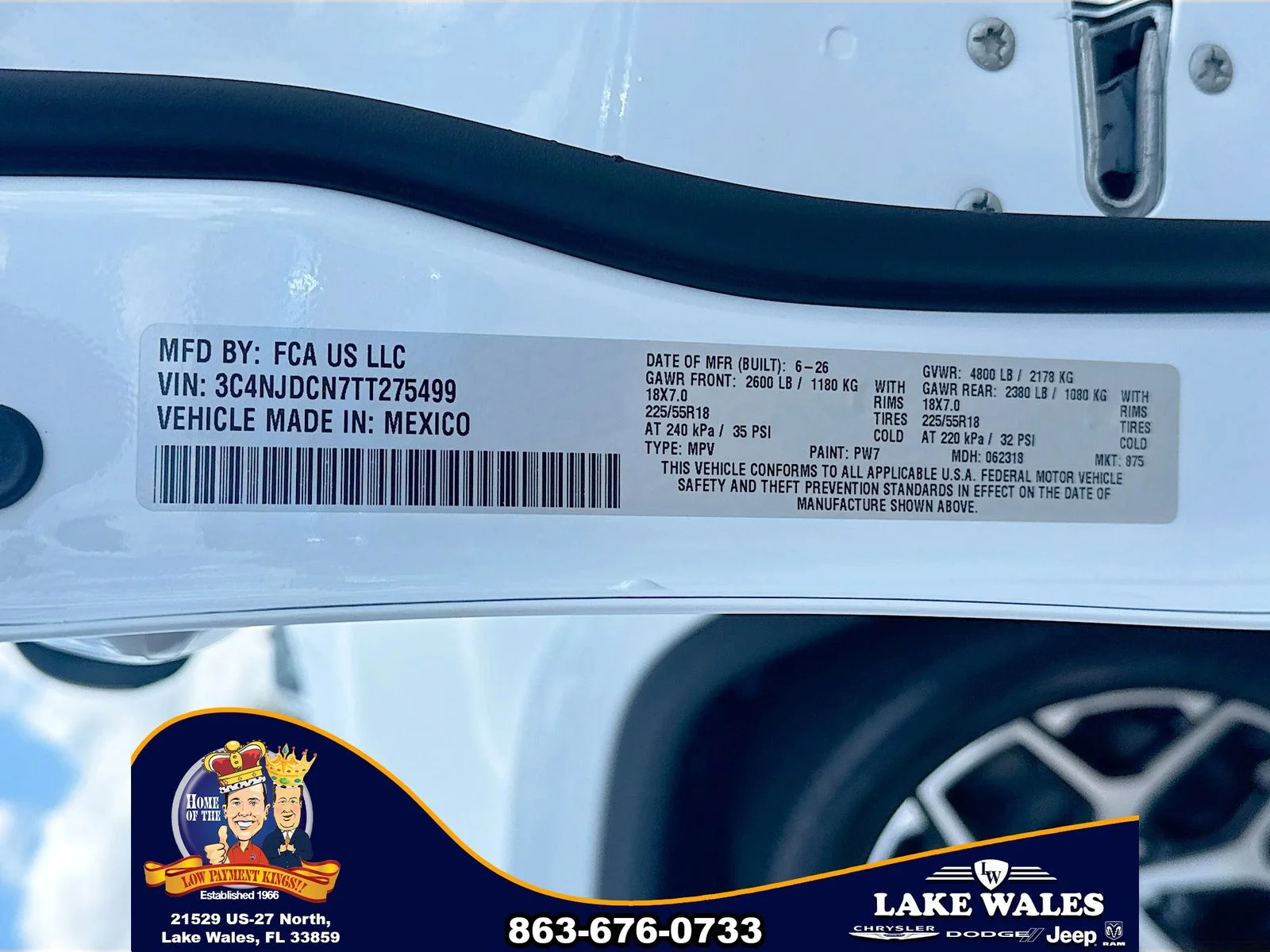 New 2026 Bright White Clear-Coat Exterior Paint Jeep Limited image 30