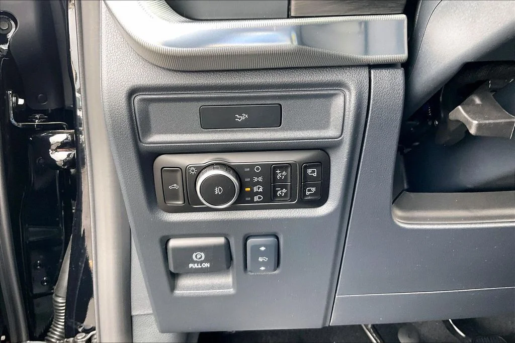 New 2026 Agate Black Metallic Ford Lariat® image 36