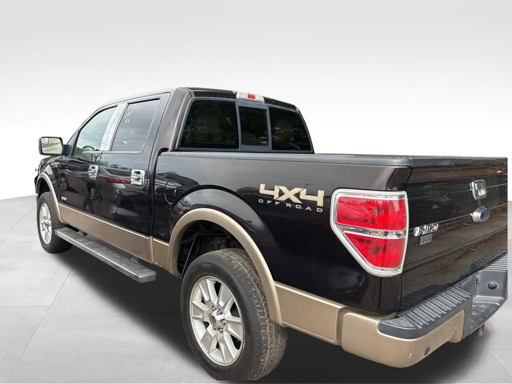 Used 2013  Ford Lariat image 4