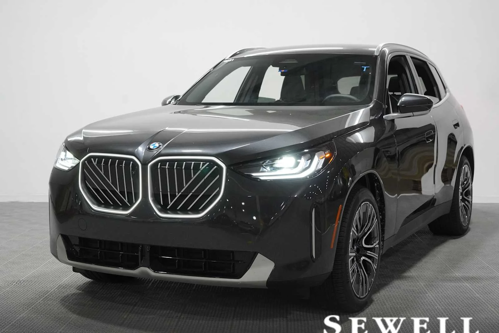 2025 BMW X3 30 XDRIVE's photo