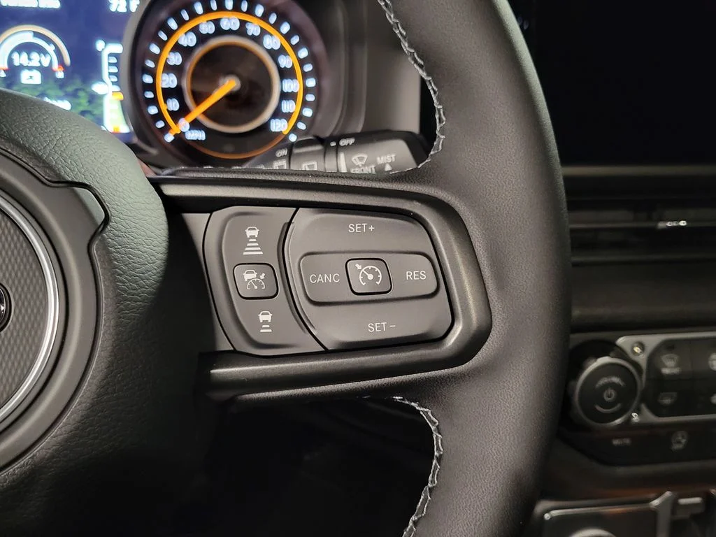 2026 Jeep Wrangler 4-Door photo 5