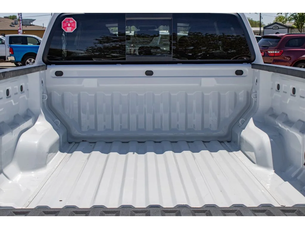 2025 GMC Canyon AT4 - Photo 12