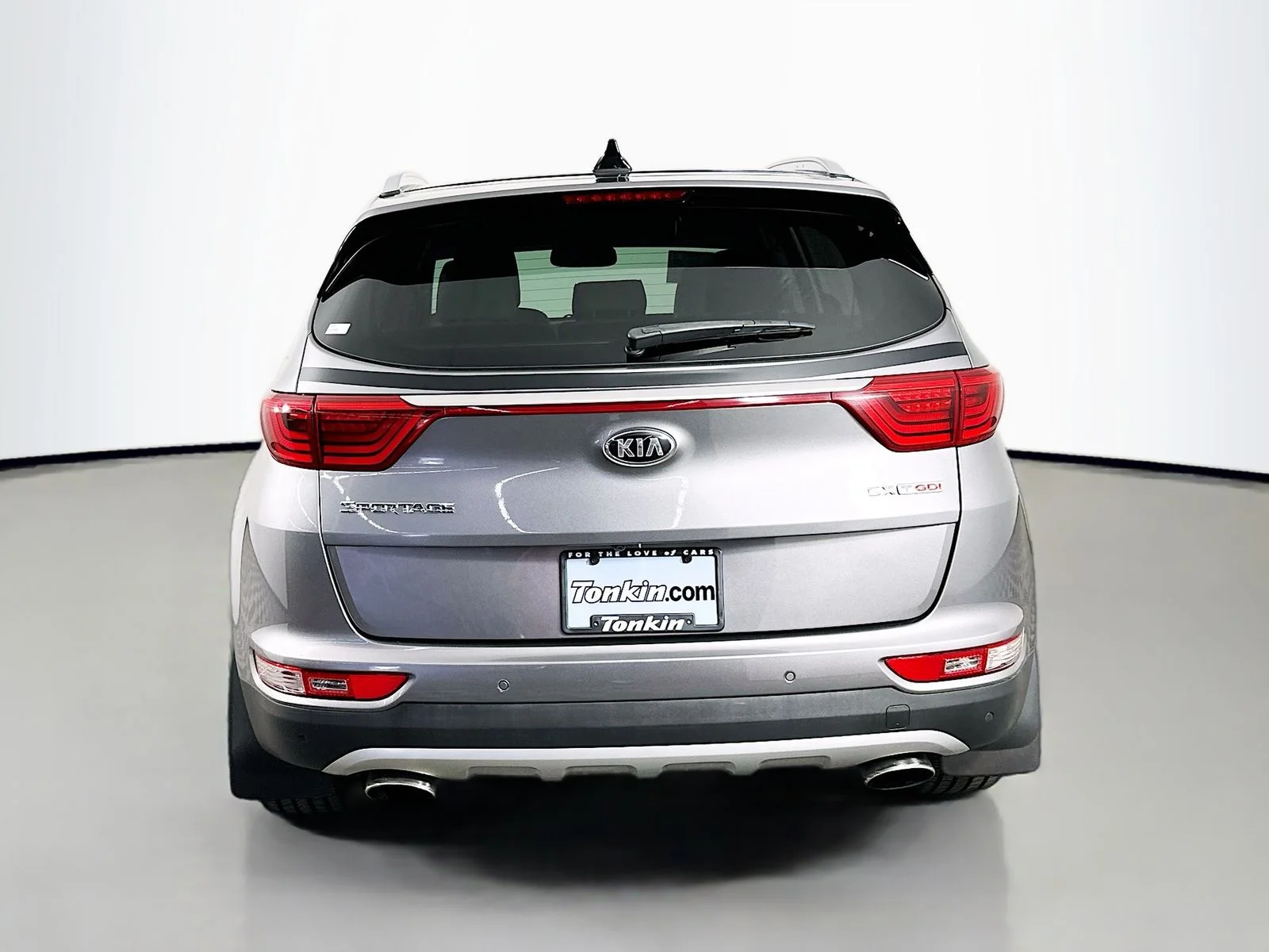 Used 2017 Mineral Silver Kia SX image 6