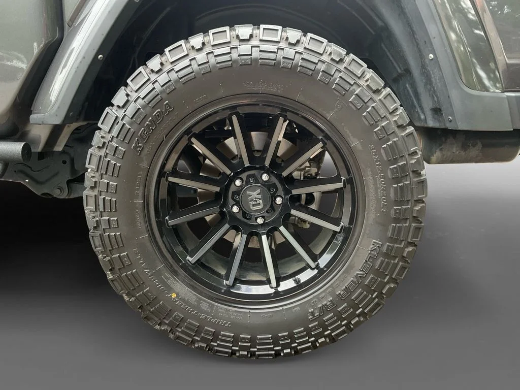 Used 2021 Gray Jeep Overland image 8