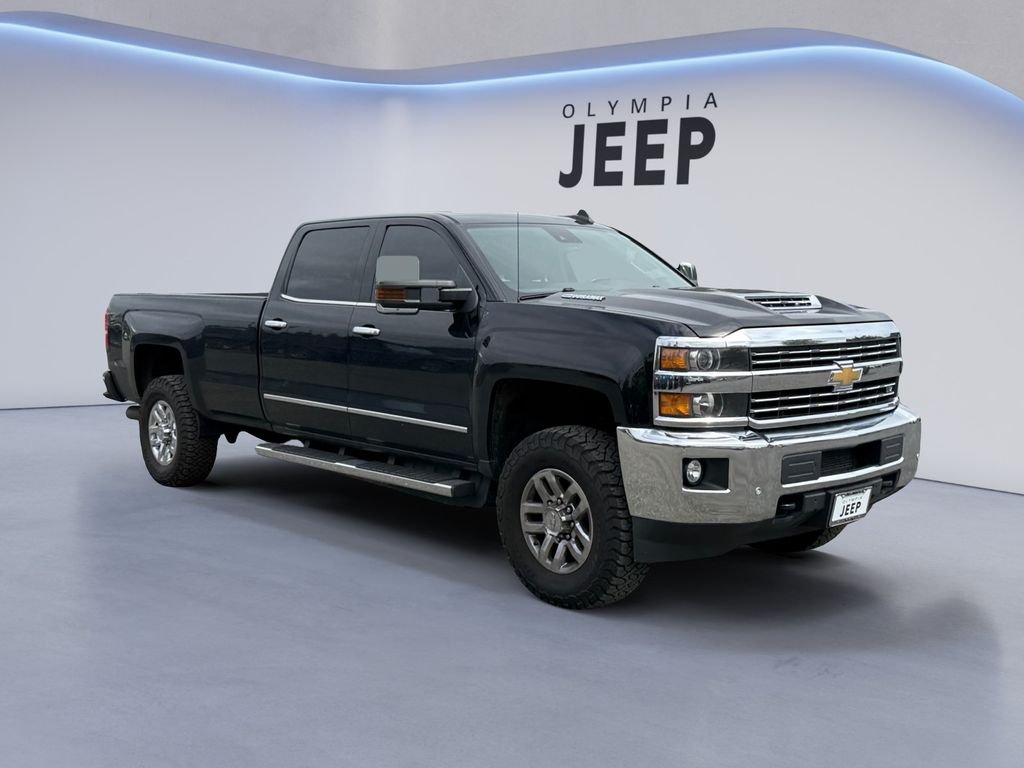 Used 2019 Black Chevrolet LTZ image 9