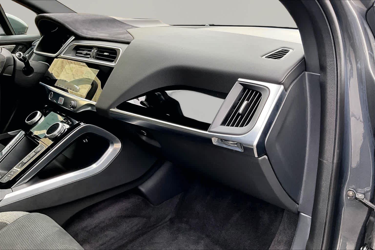Used 2020 Corris Grey Metallic Jaguar HSE image 36