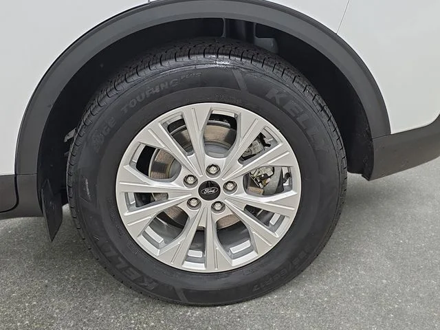Used 2023 White Ford Active image 29