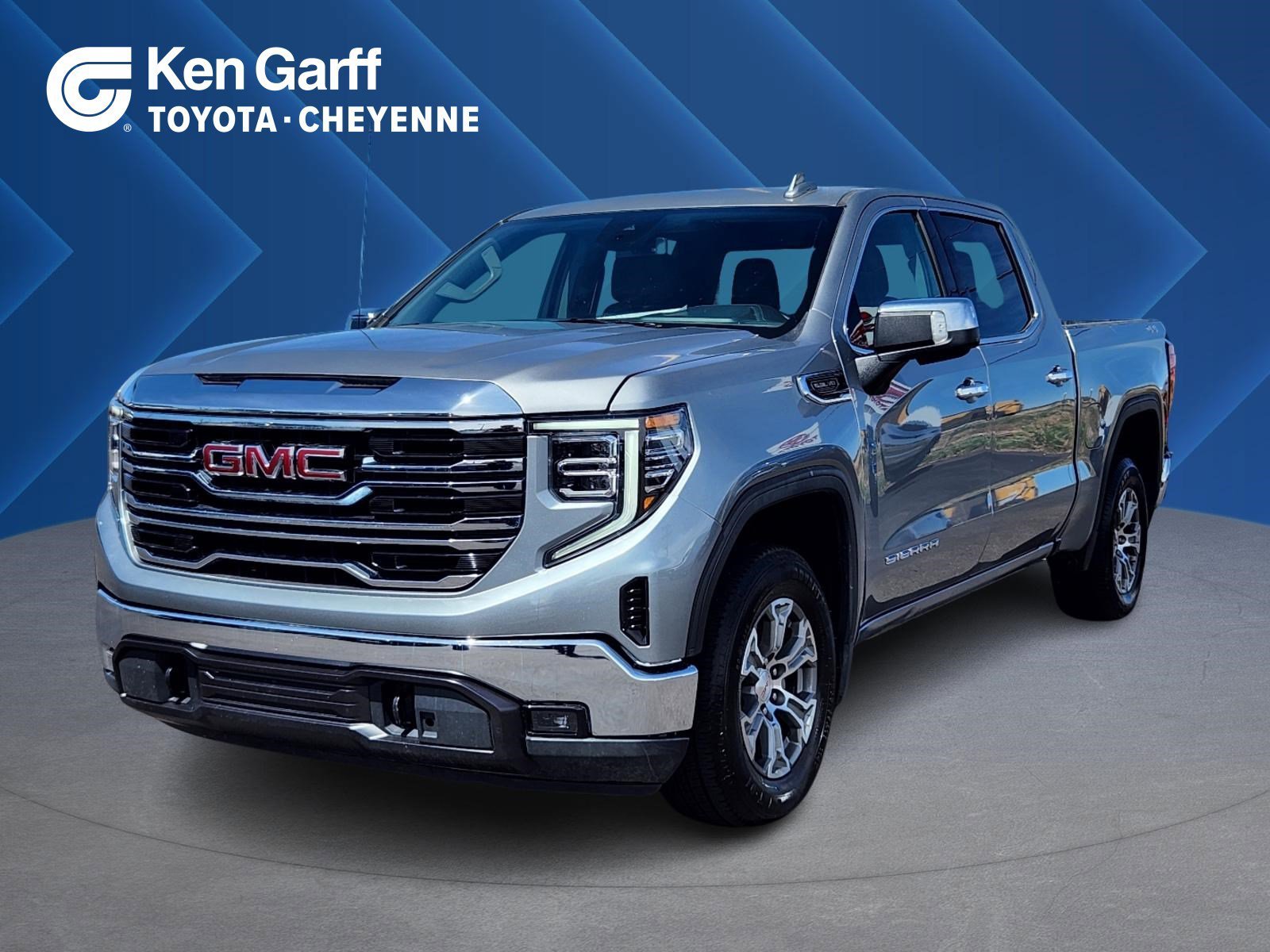 Used 2025 Sterling Metallic GMC SLT image 1