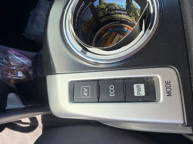 2013 Toyota Prius v Three - Photo 10