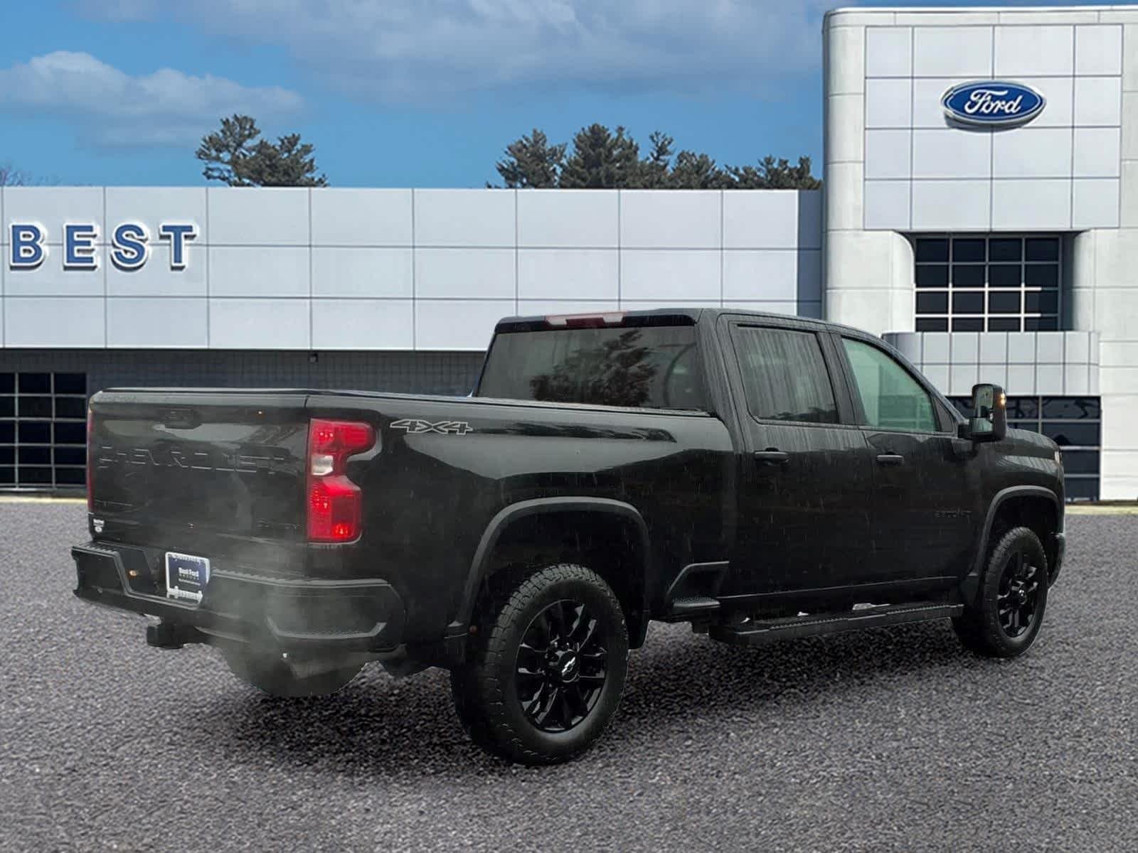 Used 2025 Black Chevrolet Custom image 7