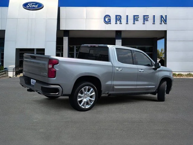 Used 2024 Sterling Gray Metallic Chevrolet High Country image 4