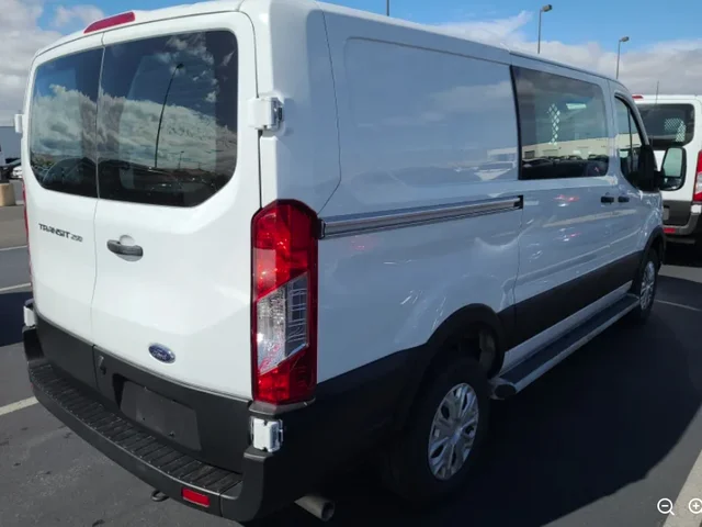 Used 2025 Oxford White Ford Base image 5