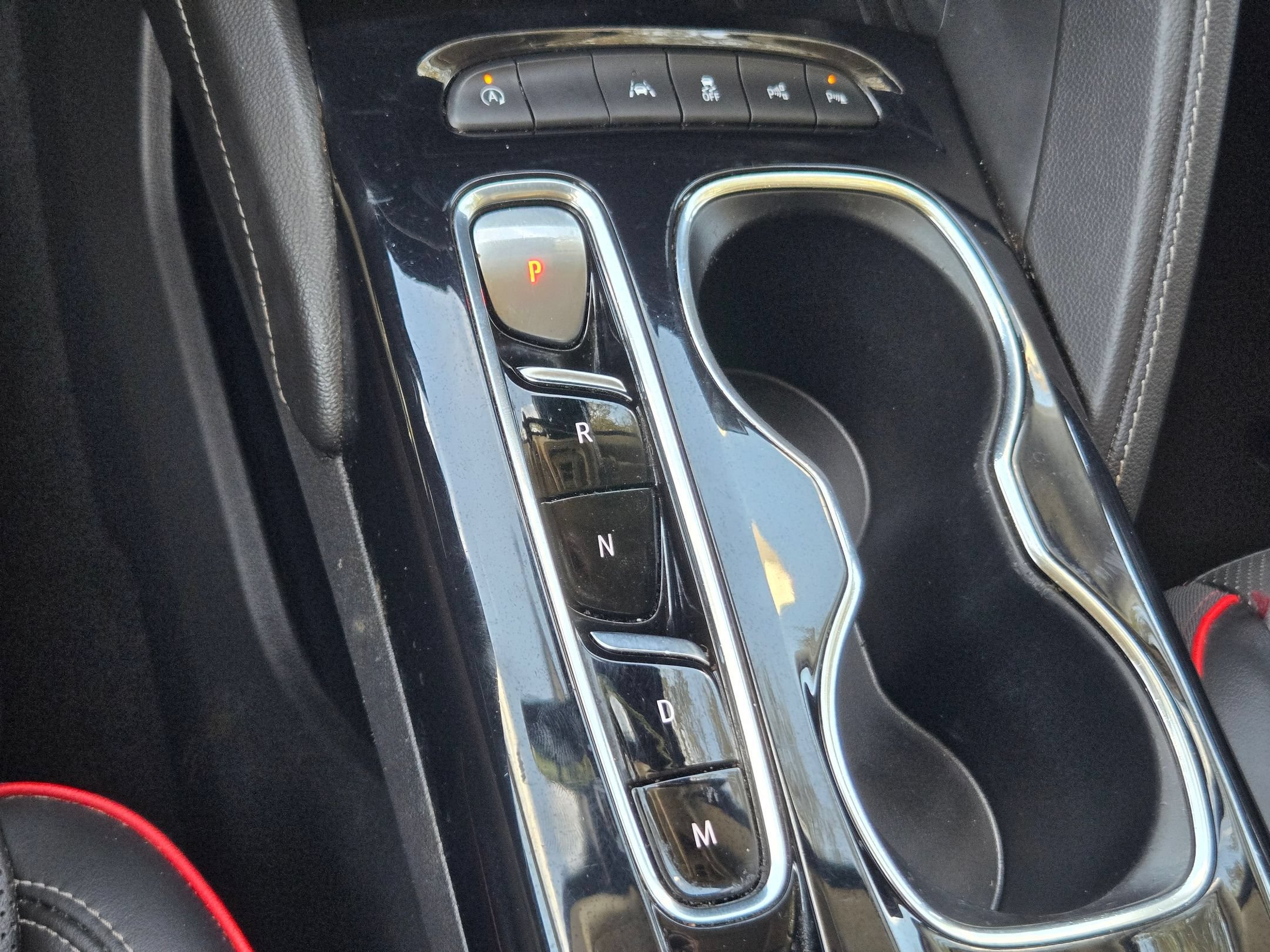 2022 Buick Envision Essence - Photo 19