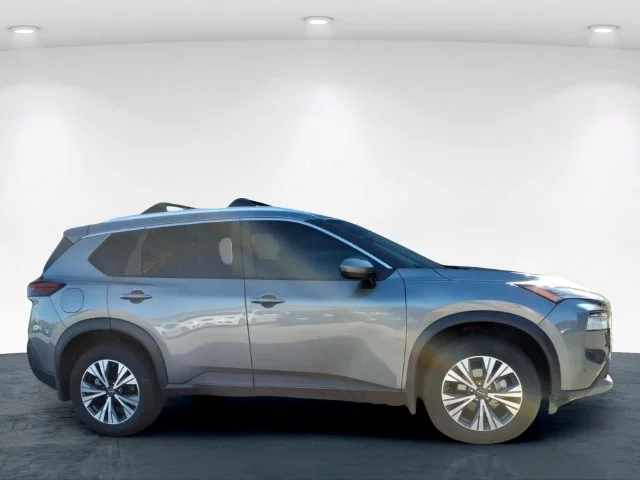 Used 2023 Gray Nissan SV image 11