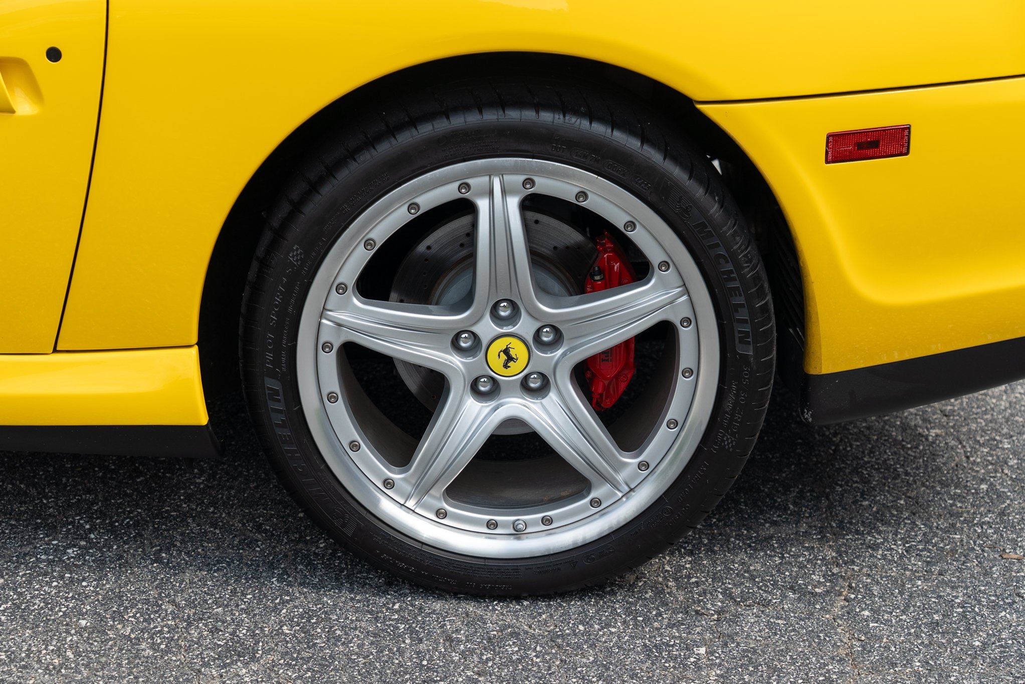 Used 2003 Giallo Modena Ferrari  image 10