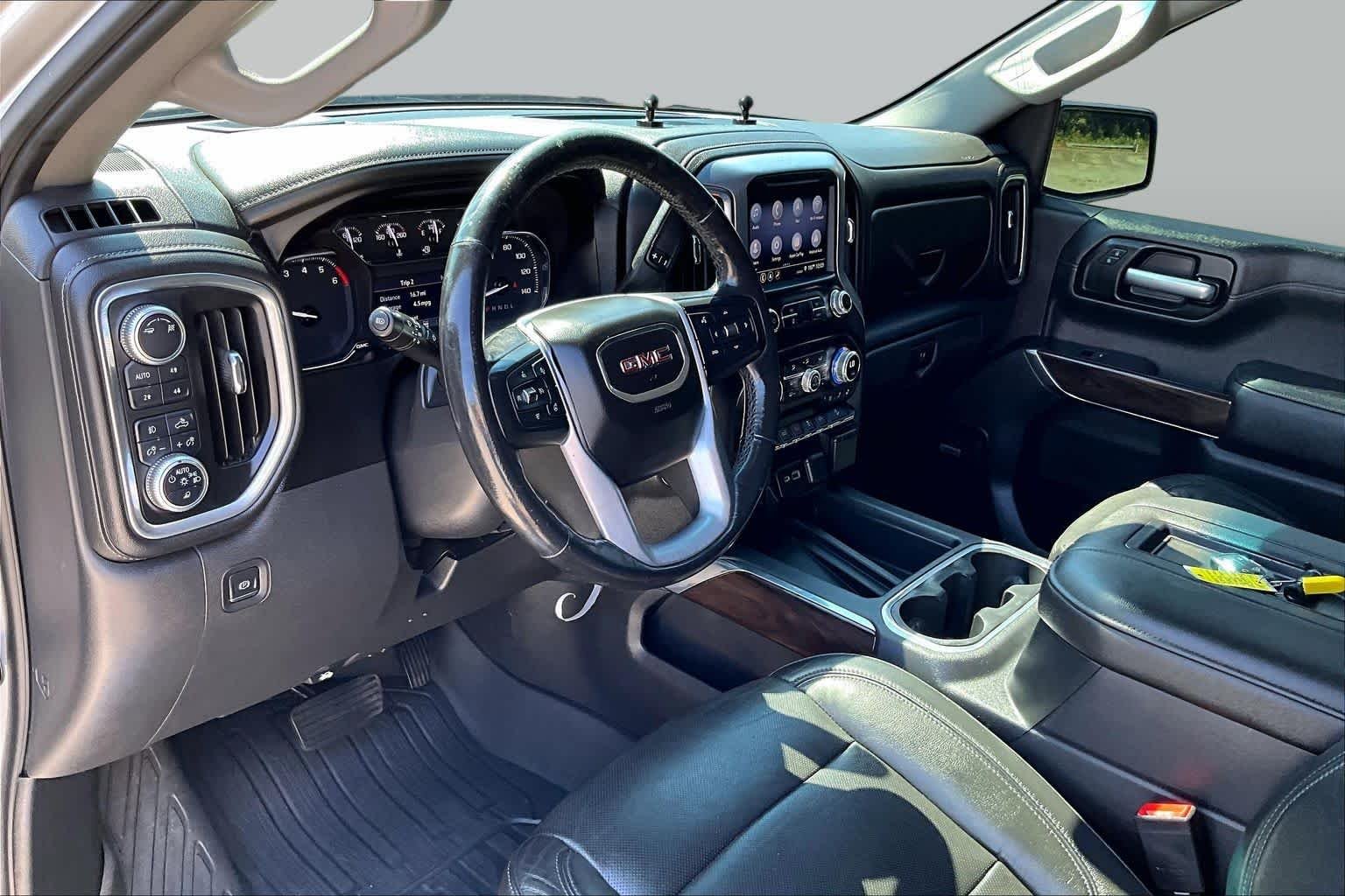 Used 2019 Quicksilver Metallic GMC SLT image 16