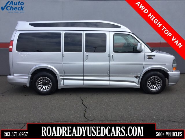 2017 GMC Savana 2500 Passenger Van Vans in Ansonia #17114 Road