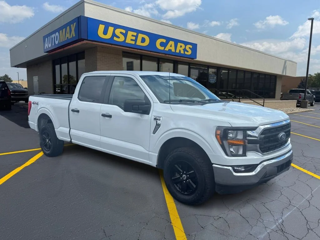 Used 2023  Ford XLT image 4