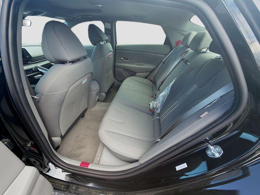 New 2026 Abyss Black Hyundai SEL Sport image 17