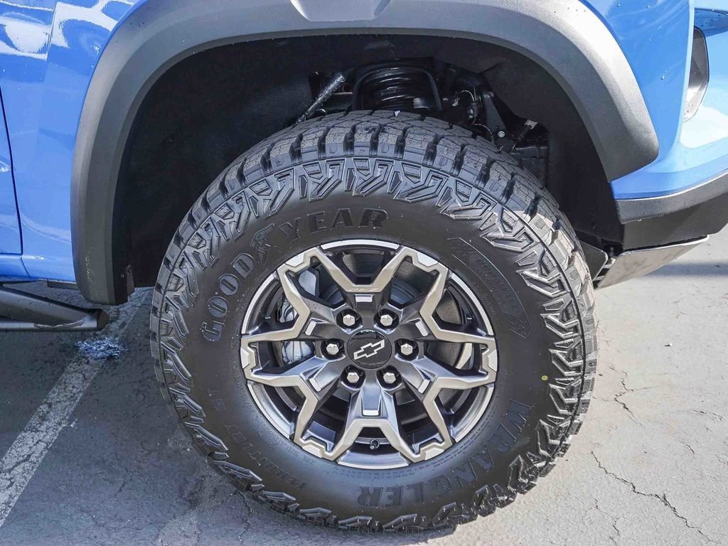New 2026 Reef Blue Metallic Chevrolet ZR2 image 9