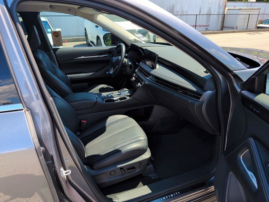 Used 2023 Graphite Shadow INFINITI SENSORY image 12