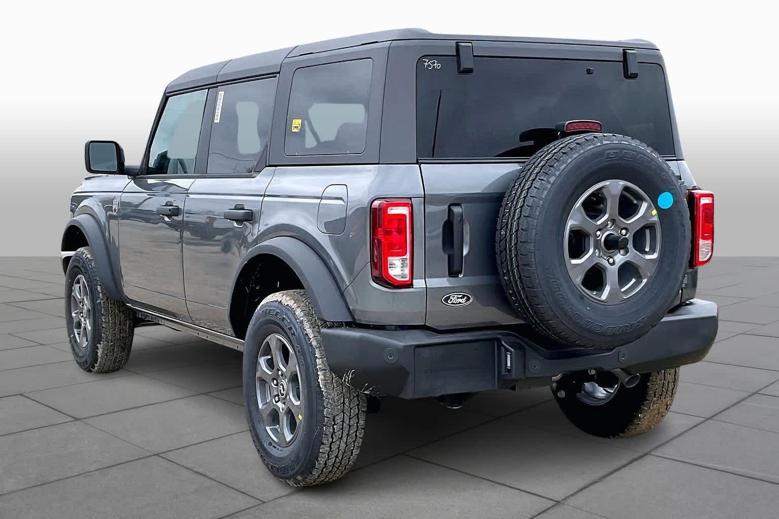 New 2026 Carbonized Gray Metallic Ford Big Bend® image 9