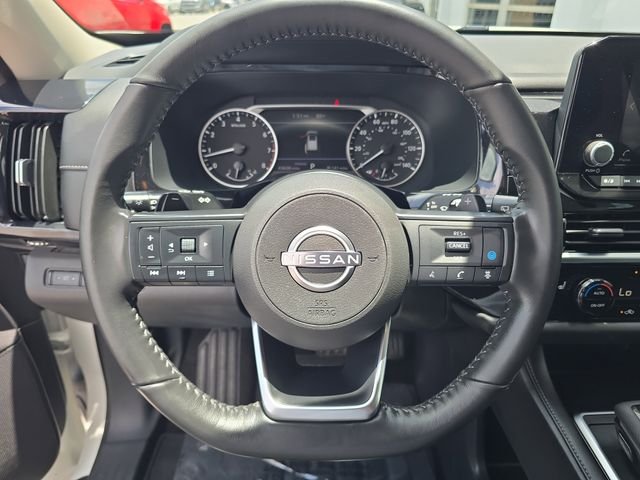 2025 Nissan Pathfinder SV - Photo 27