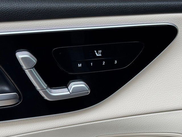 2025 Mercedes-Benz GLC Base - Photo 11