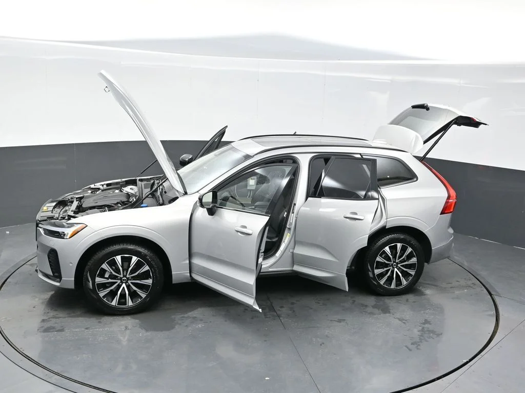 Certified Used 2025 Silver Dawn Volvo Plus image 41