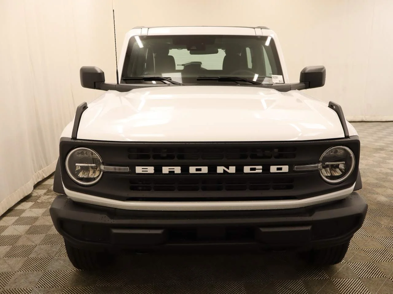 New 2026 Oxford White Ford  image 4