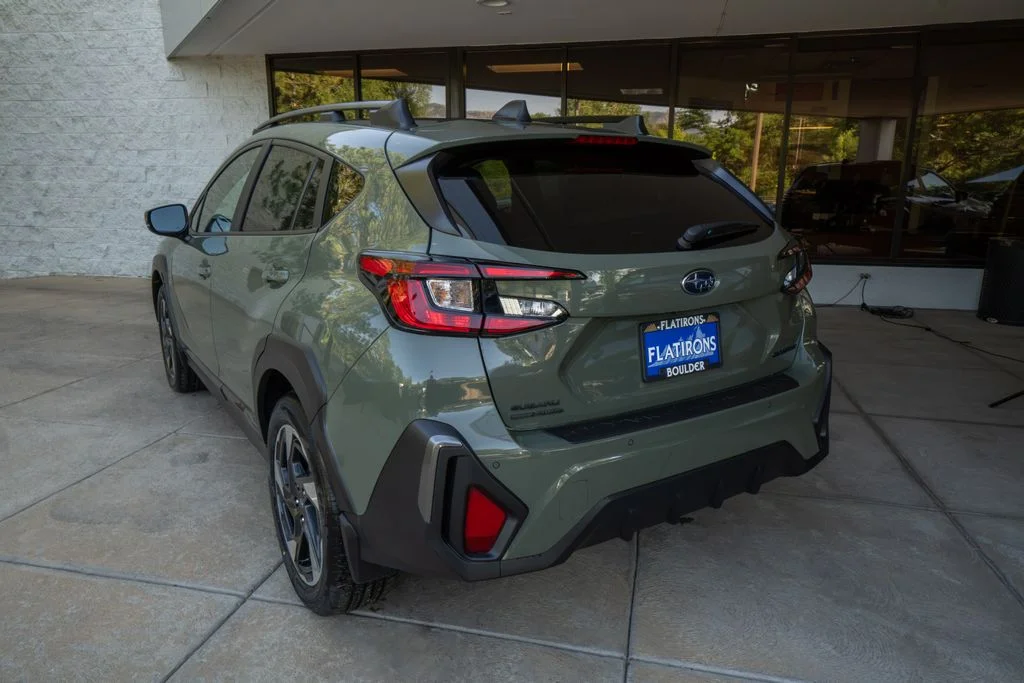New 2026 ALPINE GREEN Subaru Premium image 5