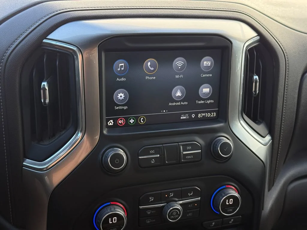 Used 2022 SUMMIT WHITE Chevrolet LT image 29