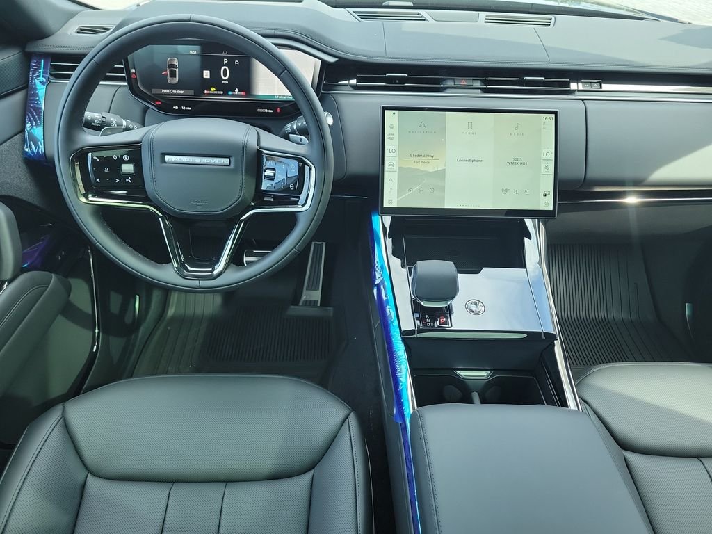 New 2026 Carpathian Grey Land Rover Dynamic SE image 18