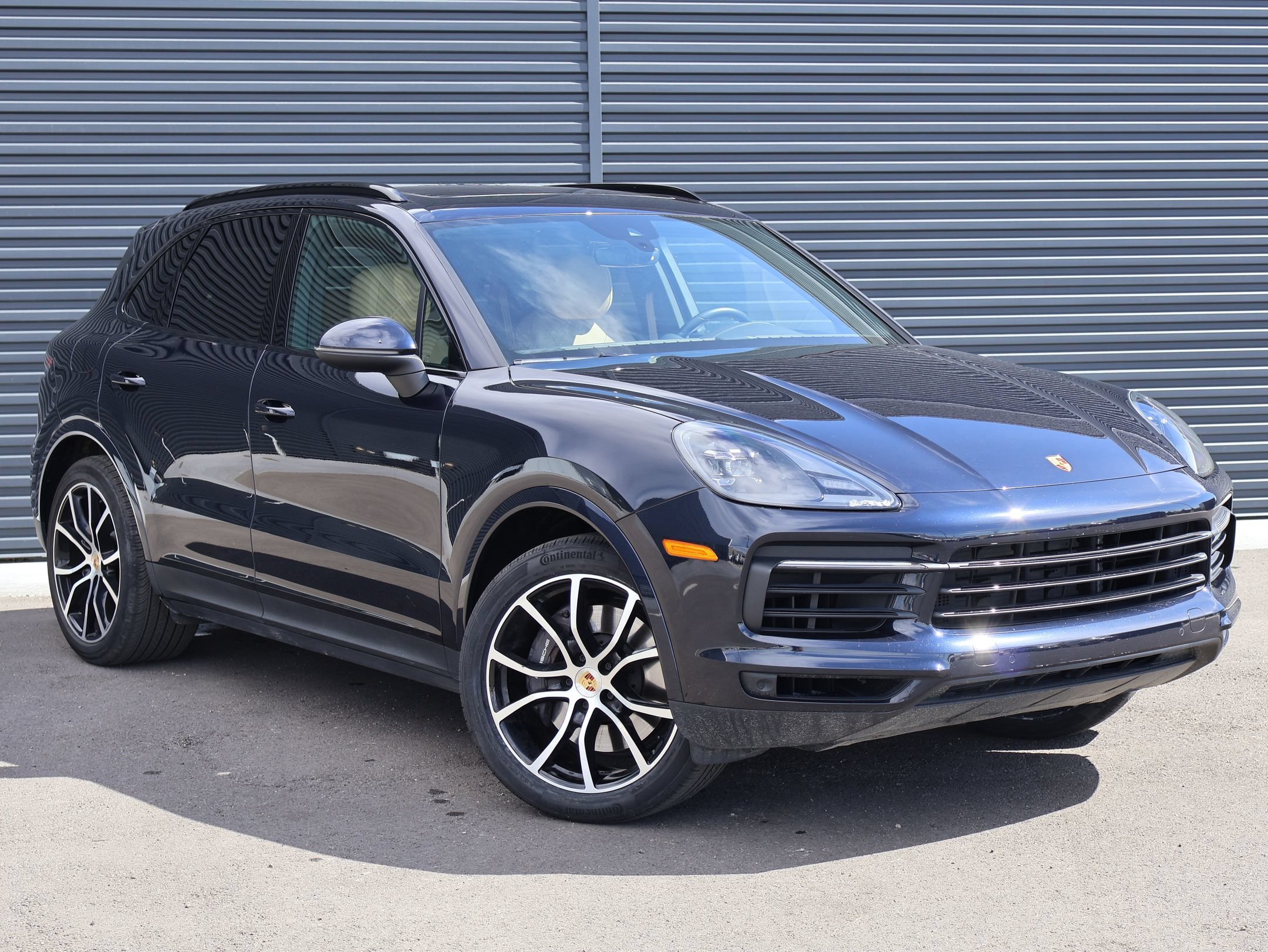 Certified Used 2023 Moonlight Blue Metallic Porsche  image 7