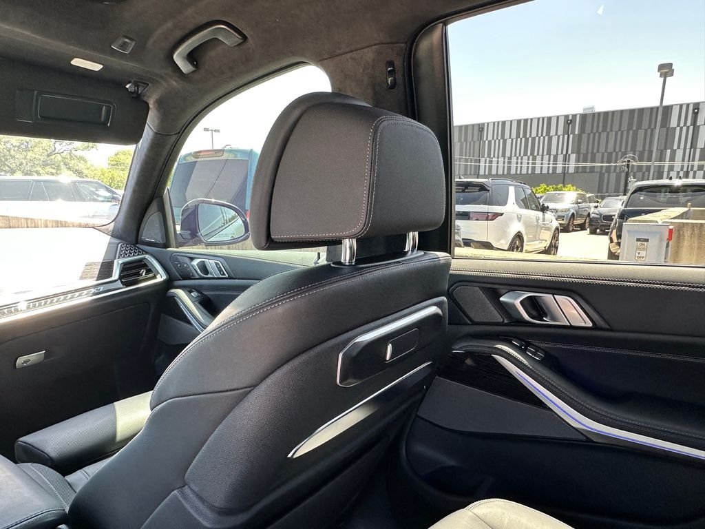 Used 2024 Gray Metallic BMW xDrive40i image 25