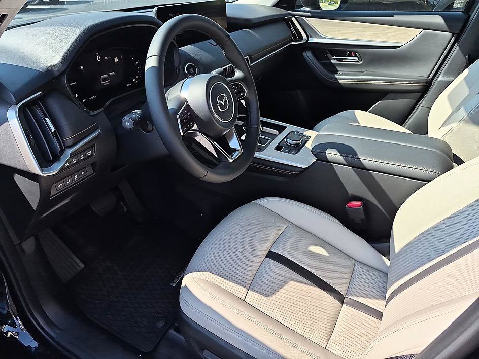 New 2026 Jet Black Mica Mazda 3.3 Turbo Premium AWD image 15