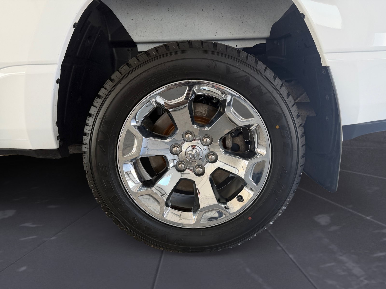 Used 2022 Bright White Clearcoat Ram Big Horn image 45