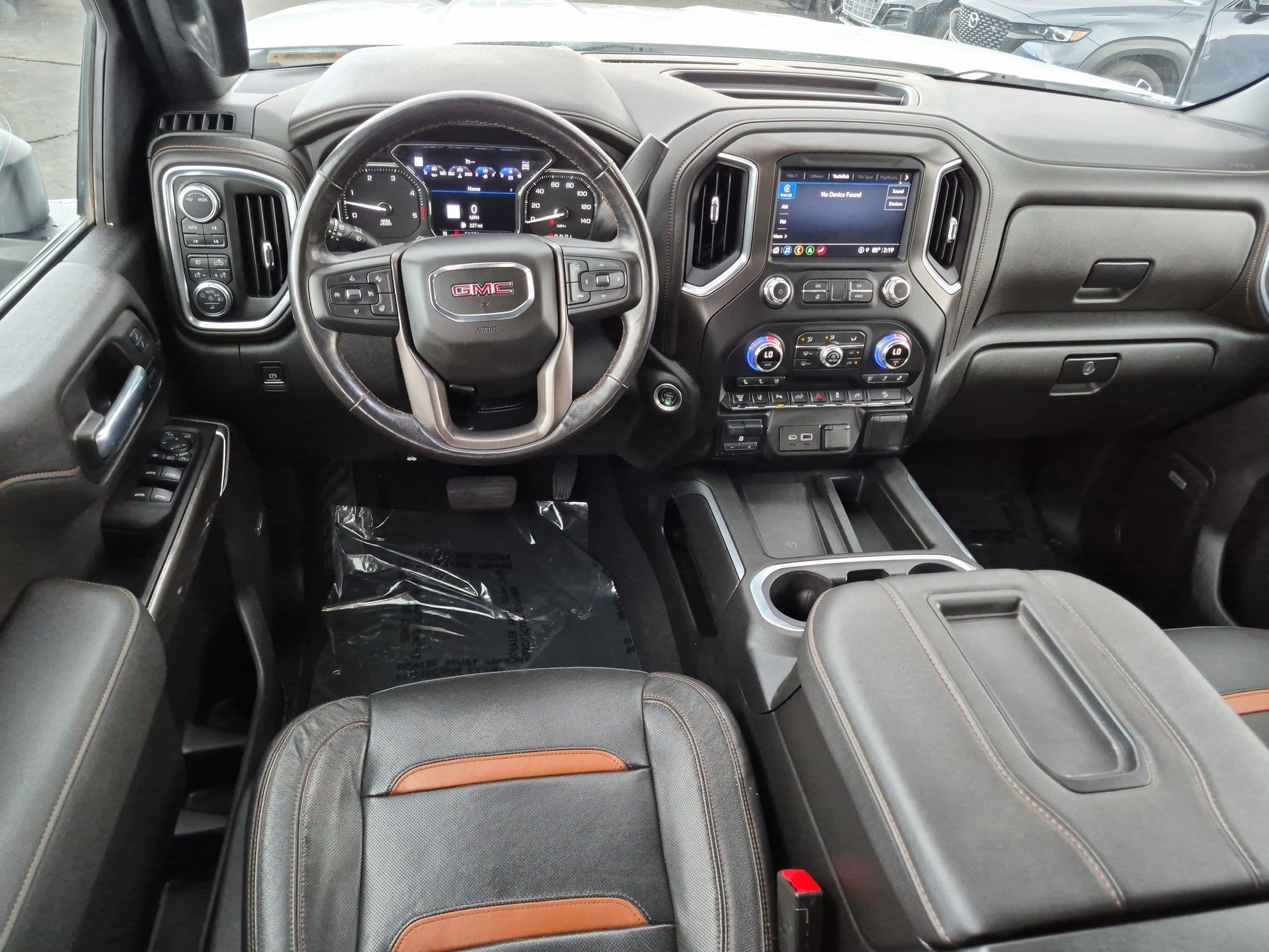 Used 2022 Summit White GMC AT4 image 29