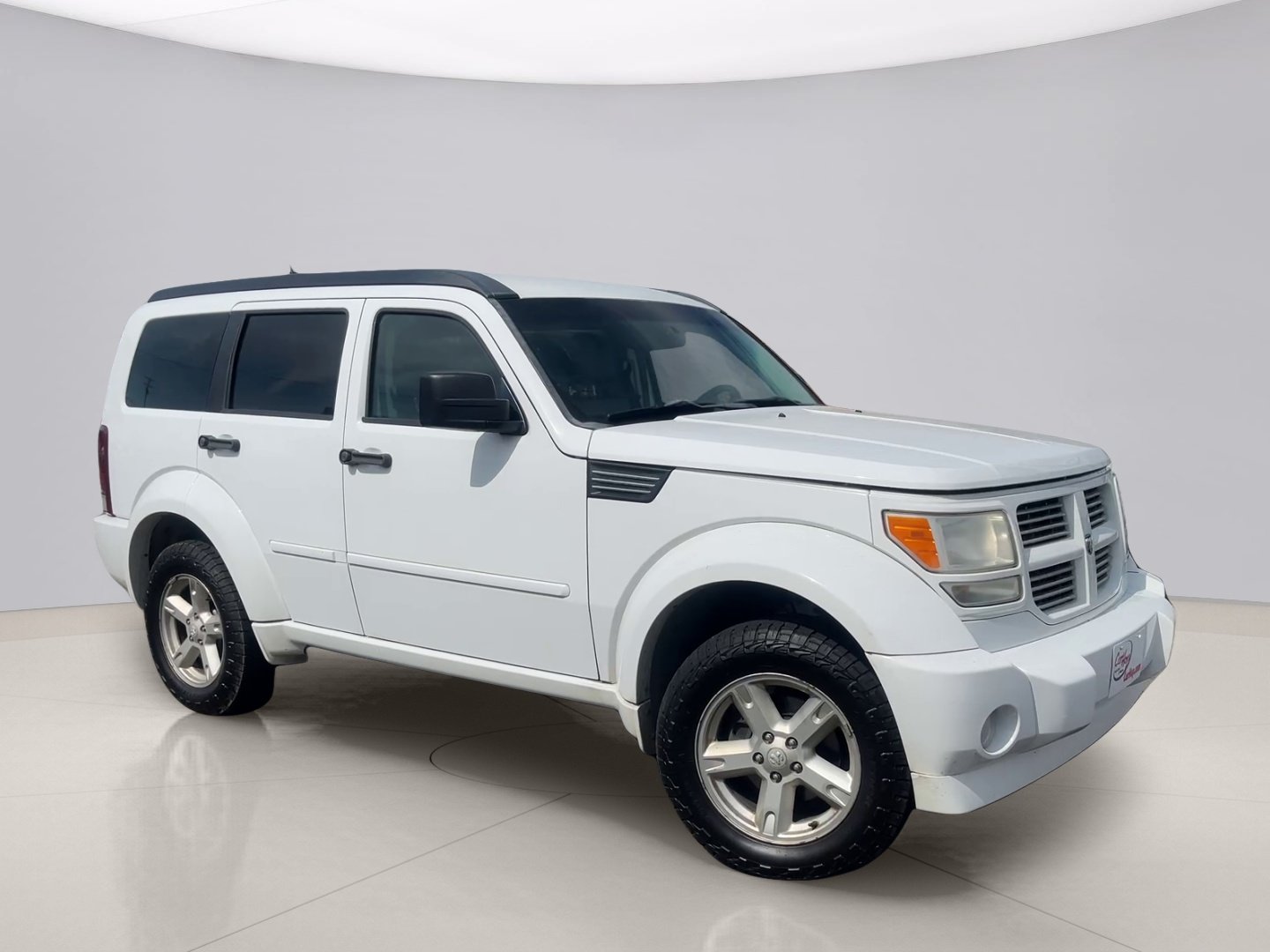 Used 2011 White Dodge SXT 4WD image 6