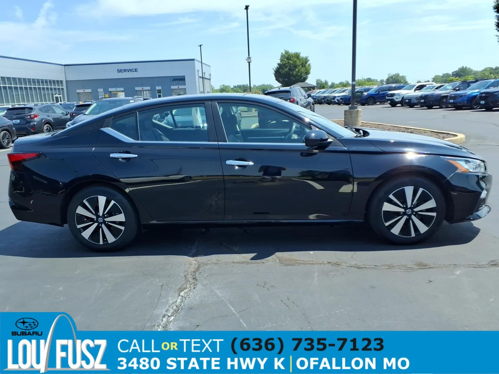 Used 2021 Super Black Nissan 2.5 SV image 27