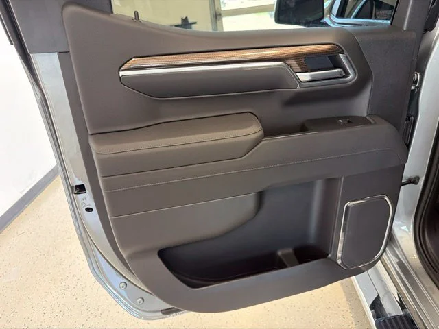 New 2026 Sterling Gray Metallic Chevrolet LT image 43