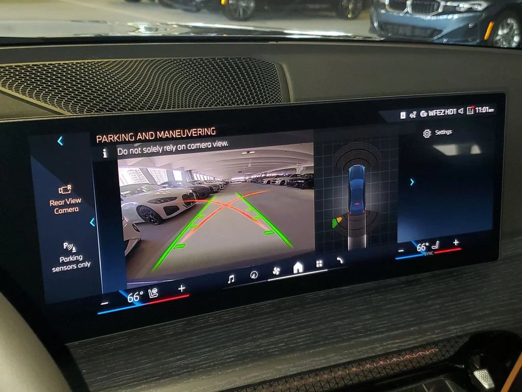 New 2026 Arctic Race Blue metallic BMW 330i image 22
