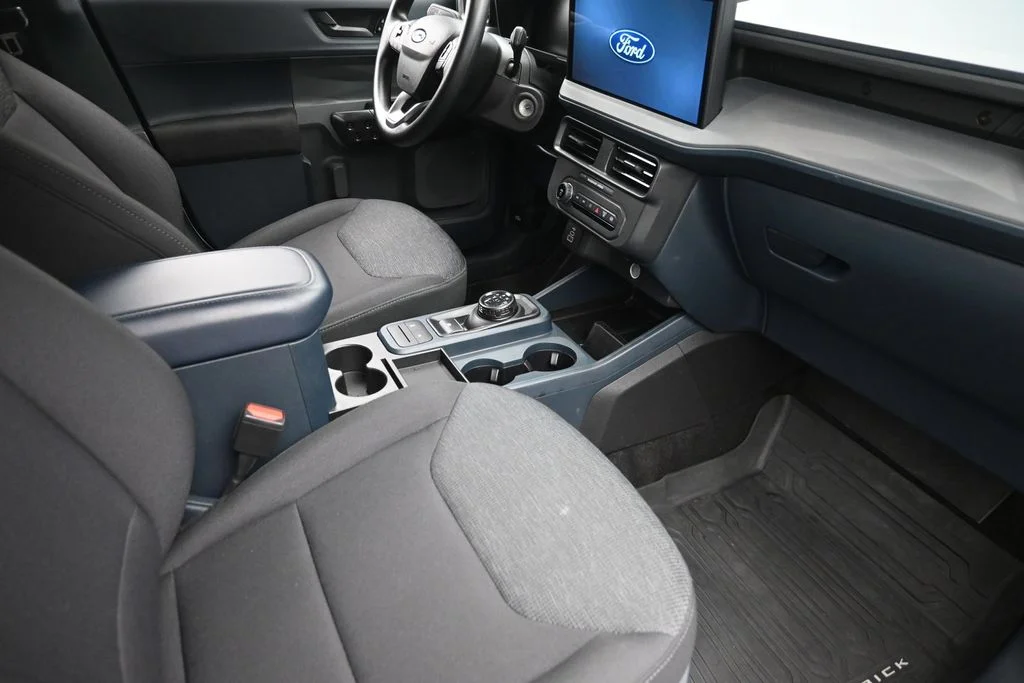 Used 2025 White Ford XL image 9