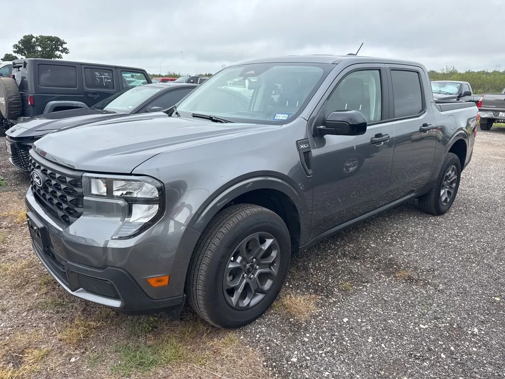 2025 Ford Maverick XLT AWD's photo