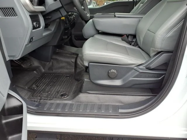 Used 2023 White Ford XL image 16
