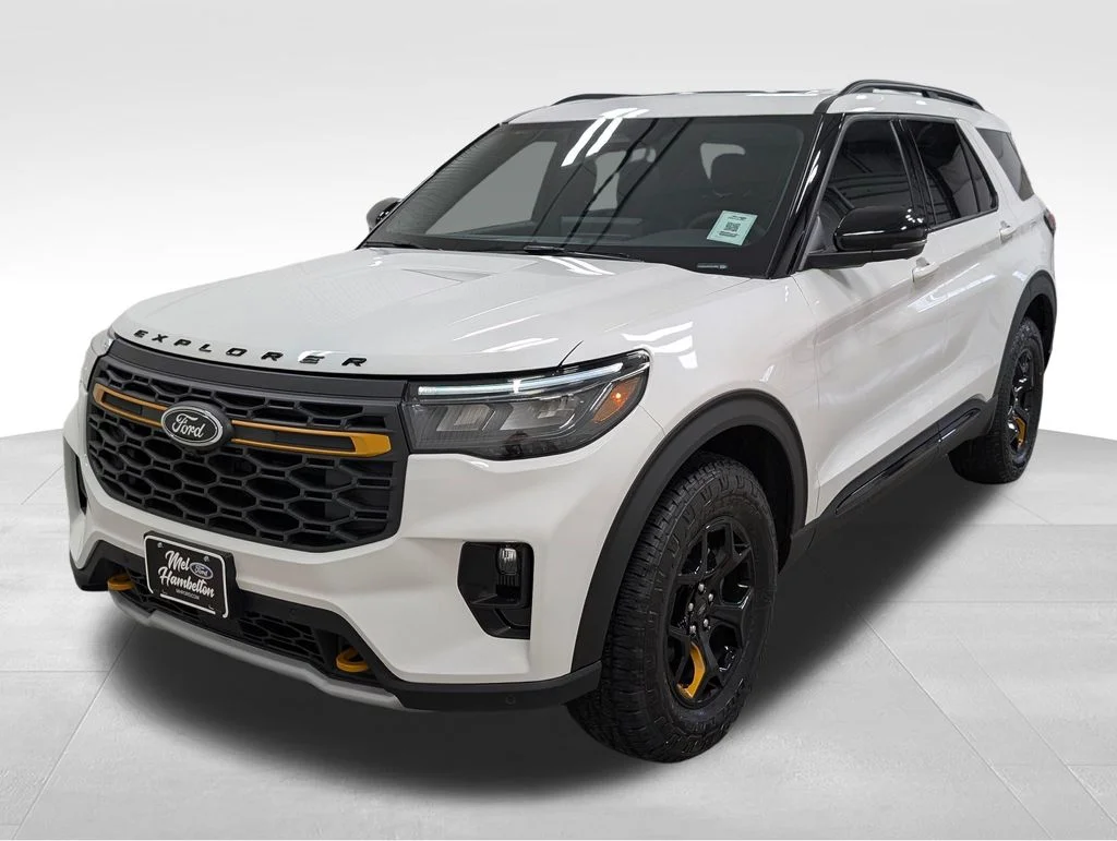 New 2026 Star White Metallic Tri-Coat Ford Tremor® image 18