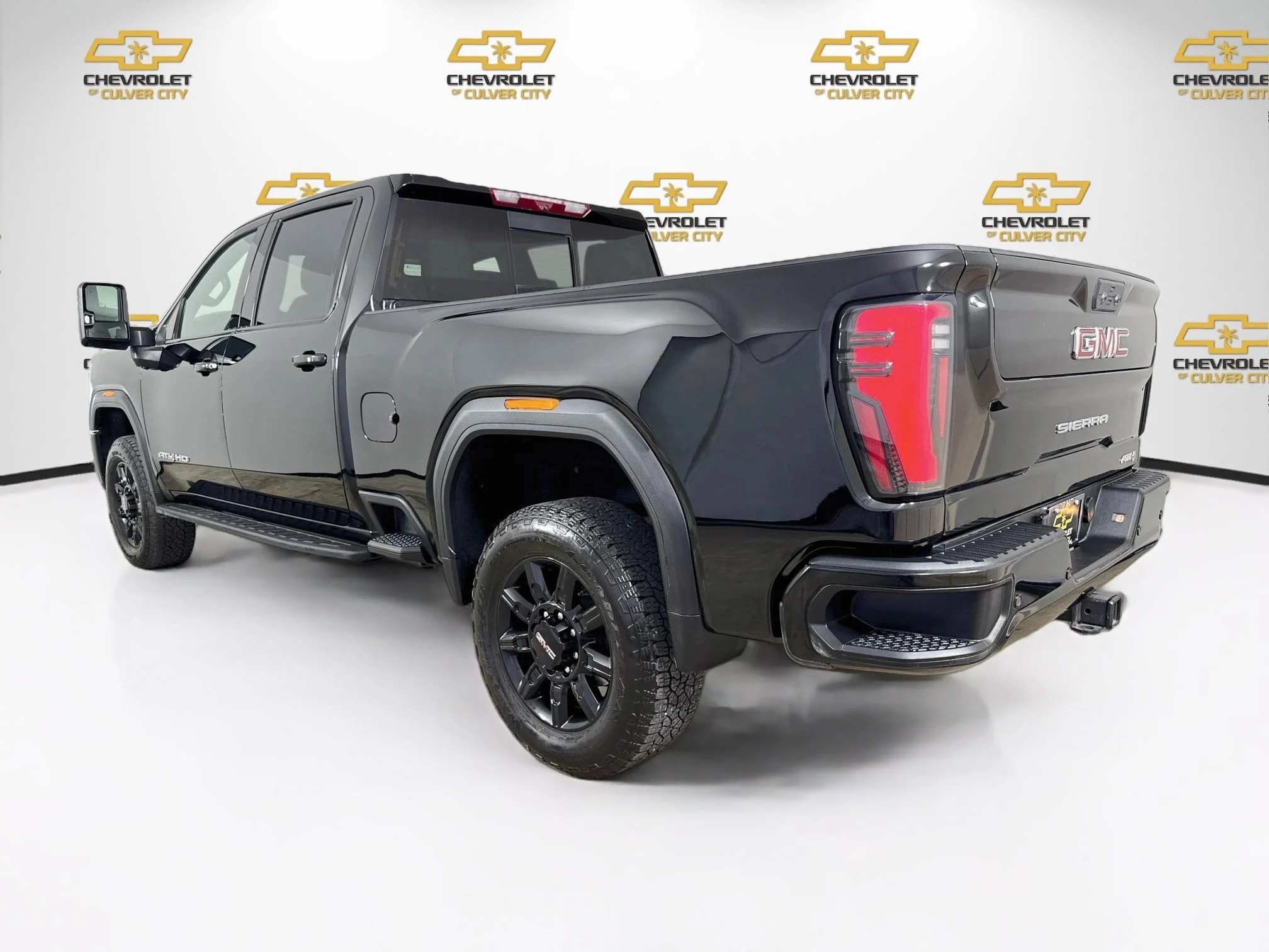 Used 2024 Onyx Black GMC AT4 image 6