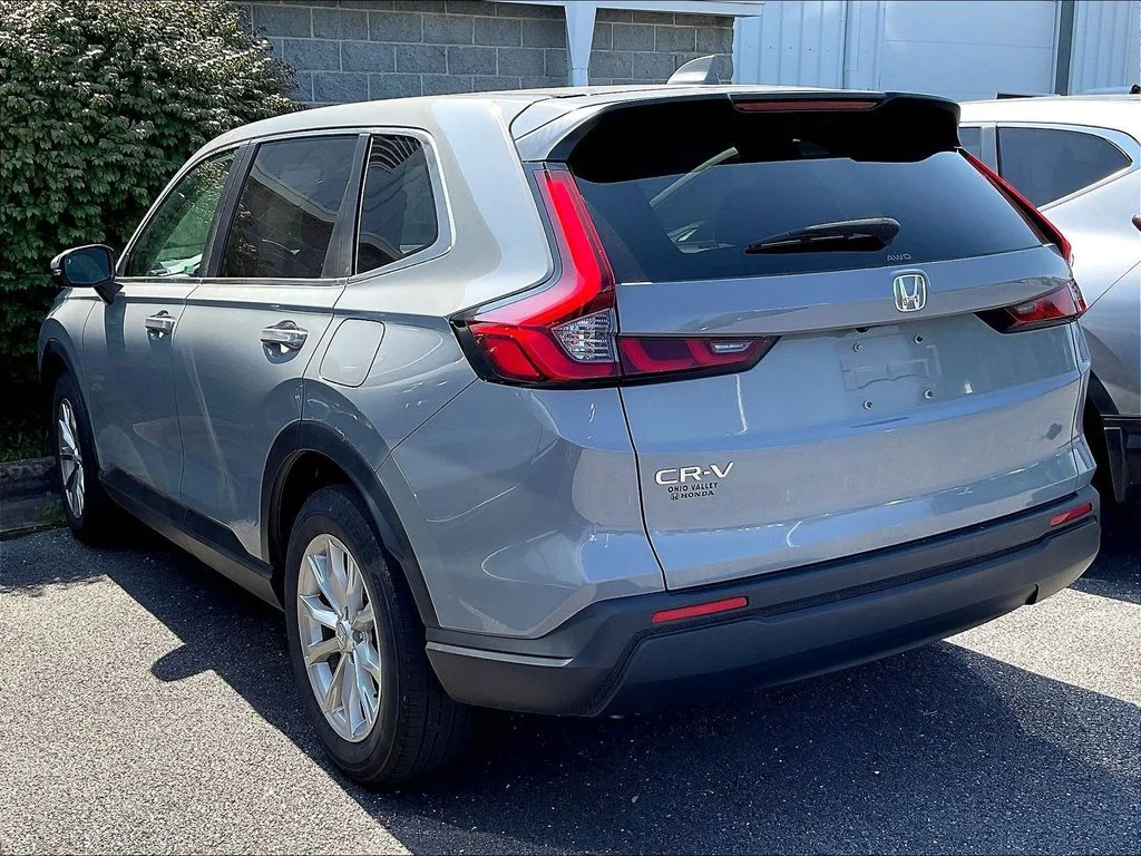 Used 2024 Lunar Silver Metallic Honda EX image 3