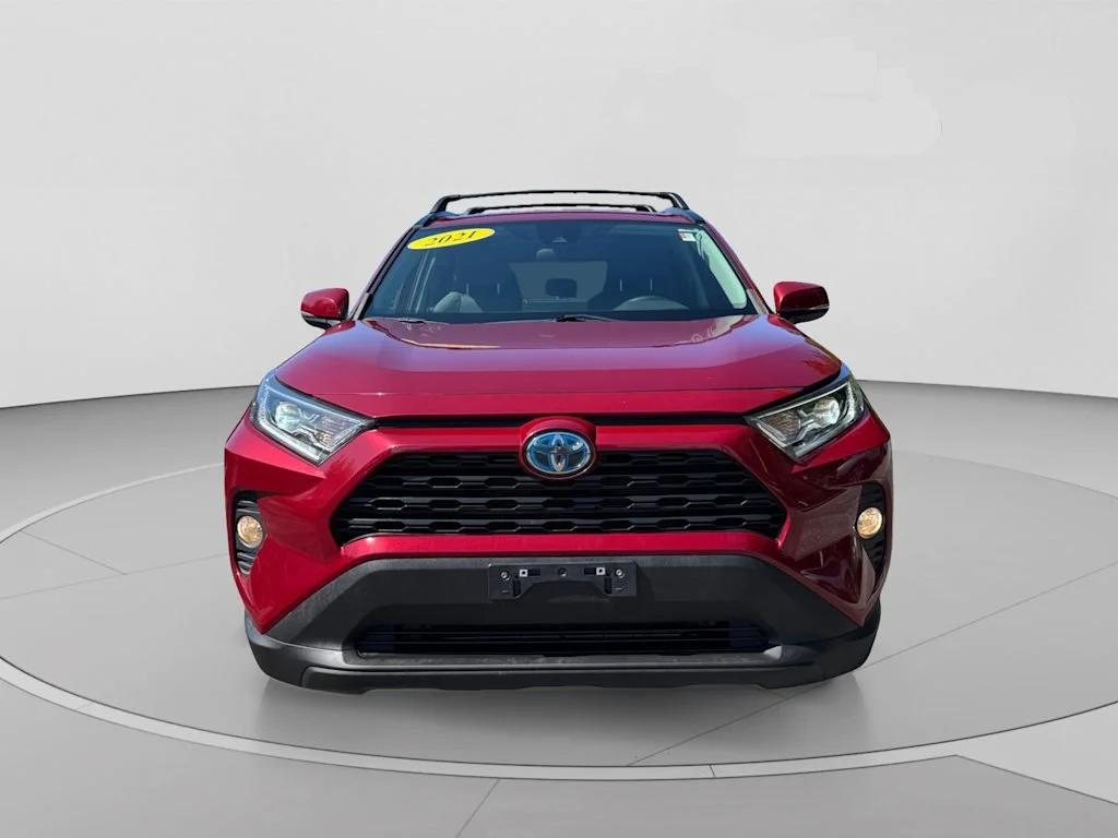 Used 2021 Red Toyota XLE image 2